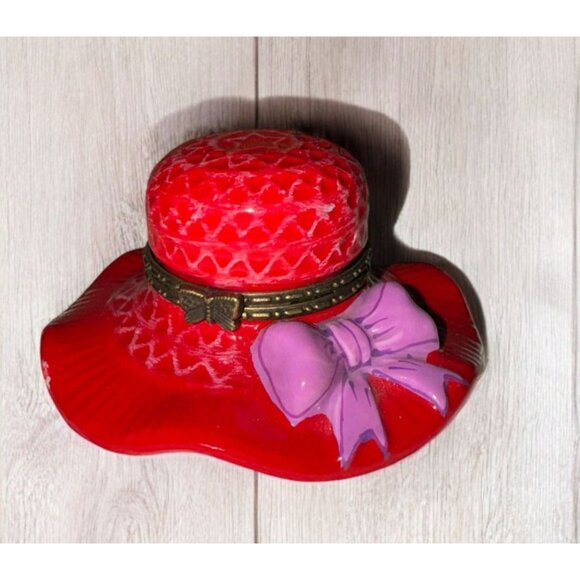 Red Hatters Trinket Box Ceramic Hat Trinket/Pill Box With Bow Shaped Lid & Hinge - Picture 2 of 7